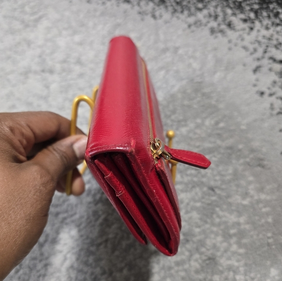 Prada Patent Wallet - Picture 4 of 12